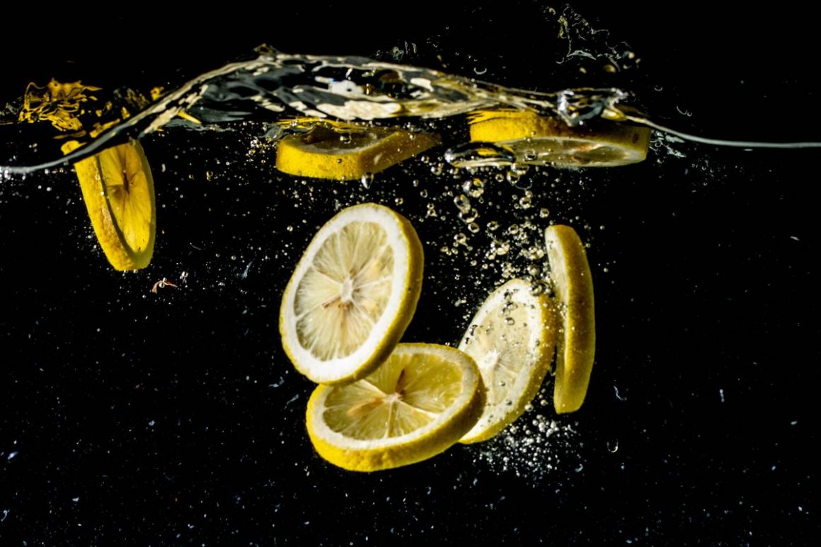 Limonlu Su Faydaları ile Birçok Rahatsızlığı Önlüyor