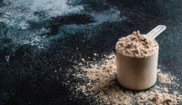 Protein Tozu Kullanmalı Mıyım? Zararları Var Mıdır?