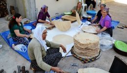 Komşuluk ile İlgili Sözler