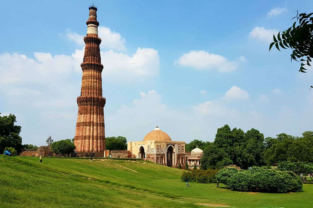 hindistan039da-kutlu-bir-minare-kutub-minar-25426